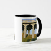 Mug Supports en arc du pont Patterson Memorial (Devant droit)