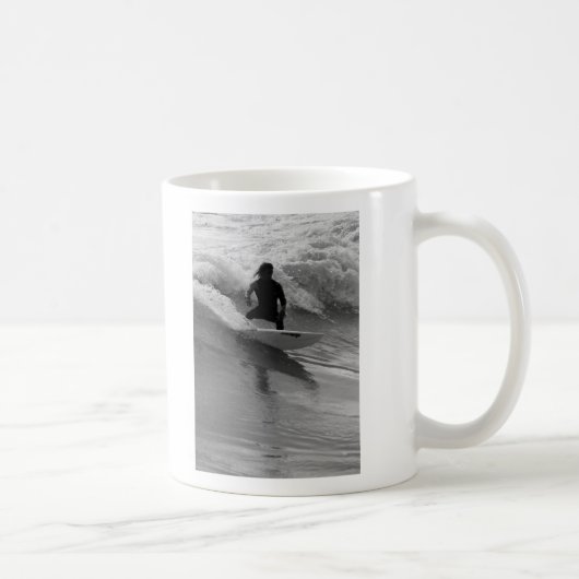 Mug Surfer En Niveaux De Gris Des Vagues (Droite)