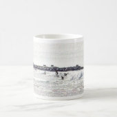 Mug surfers (Centre)