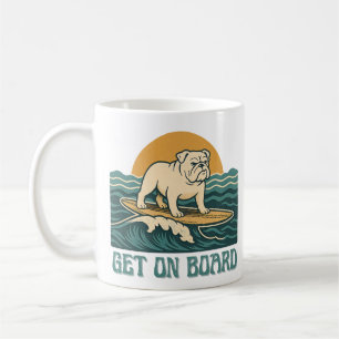 Mug Surfeur à Bord   Bulldog Rétro qui Surfe