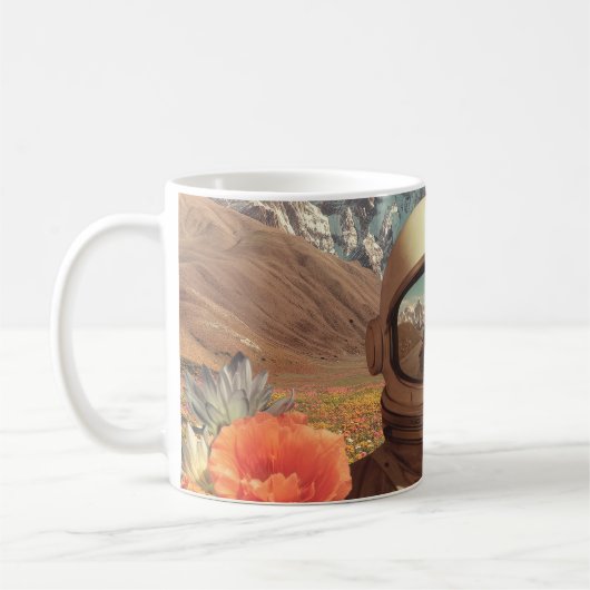 Mug Surreal Astronaut In Flower Field (Gauche)