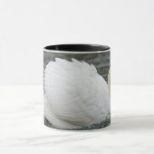 Mug Swan (Centre)