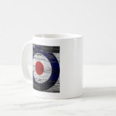 Mug Symbole de cible de mod de détresse (Devant gauche)