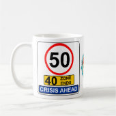 Mug Symbole de la route Funny Crisis, 50e anniversaire (Gauche)