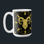 Mug Symbole du Zodiaque d'or des baies<br><div class="desc">Dessin artistique du symbole du zodiac Aries dans les tons dorés,  orné de motifs célestes et géométriques,  émanant d'une ambiance mystique et astrologique mettant l'accent sur les interprétations horoscopiques.</div>