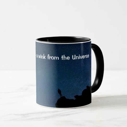 Mug Synchronicité: un clin d'oeil du devis universel (Devant droit)