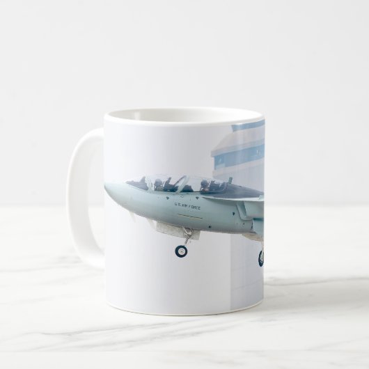 MUG T-7A RED HAWK (Devant gauche)