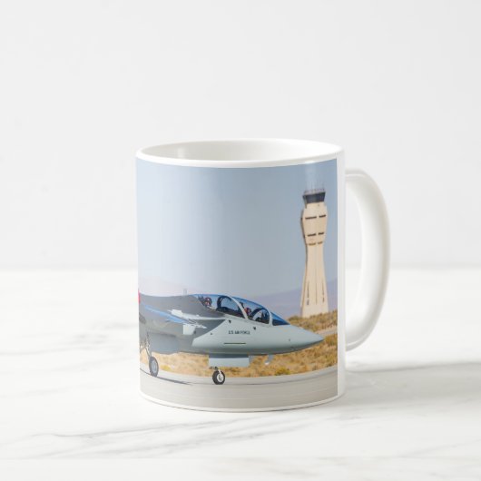 MUG T-7A RED HAWK (Devant droit)