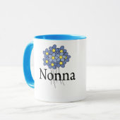 Mug T-shirt assez bleu de Nonna de fleur (Devant gauche)