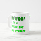 Mug T-shirts et cadeaux drôles d'étudiant de soins (Devant gauche)
