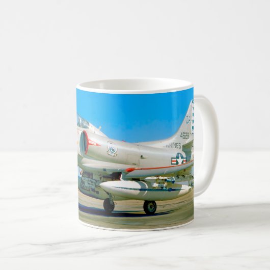 MUG TA-4F SKYHAWK (Devant droit)