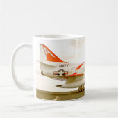 MUG TA-4J SKYHAWK (Gauche)