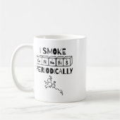 Mug Table périodique de la science du jour de stoner d (Gauche)