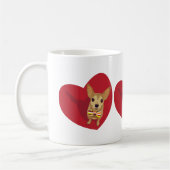 Mug Tan Chihuahua avec cravate arc dans un coeur rouge (Gauche)