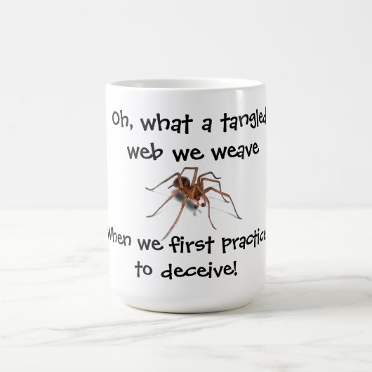 MUG TANGLED WEB DE MENSONGES (Centre)