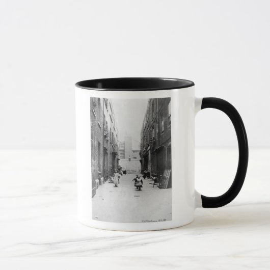 Mug Taudis de Londres, 1899 (Droite)