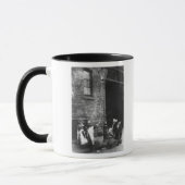 Mug Taudis de Londres, c.1900 (Gauche)