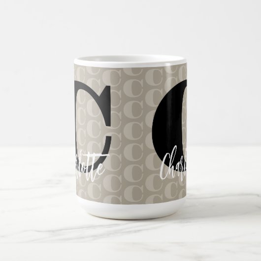 Mug Taupe Motif Monogramme noir blanc Nom du script (Centre)