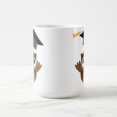 Mug Tawny Owl Jetant Sa Bouge De Bac De Graduation (Centre)