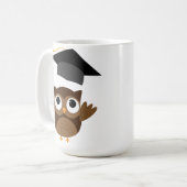 Mug Tawny Owl Jetant Sa Bouge De Bac De Graduation (Devant gauche)