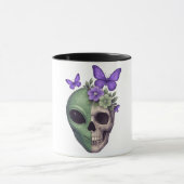 Mug Taza blanca con diseño calavera alien y mariposa – (Centre)