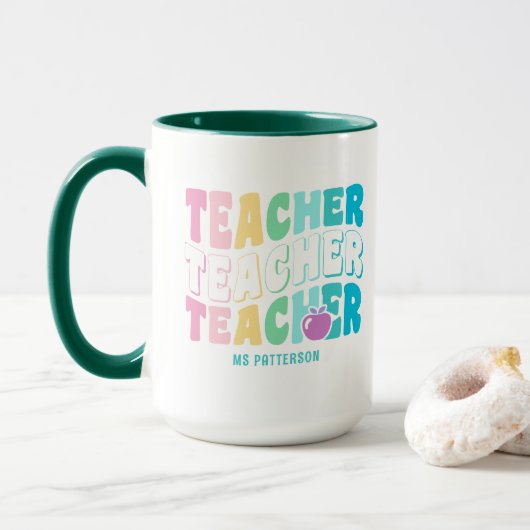 Mug Teacher Moderne Arc-en-ciel Couleurs Nom personnal (Avec donut)
