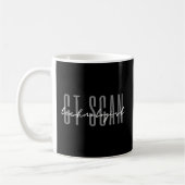Mug Technologue En Analyse Ct Tomographie Calculée Mri (Gauche)