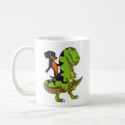 Mug Teckel de chien de saucisse montant le dinosaure (Gauche)