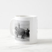Mug Teddy Roosevelt au cirque : 1924 (Devant gauche)