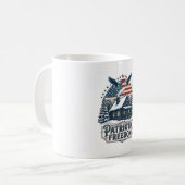 Mug Tee-shirt graphique vectoriel Cabine d'hiver patri (Devant gauche)