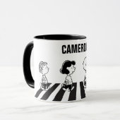 Mug Tee - shirt | Marche de groupe | Ajouter Votre Nom (Devant gauche)