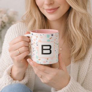 Mug Terrazzo blanc blush menthe monogramme initiale
