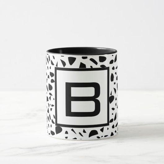 Mug Terrazzo noir blanc monogramme initial gras (Centre)