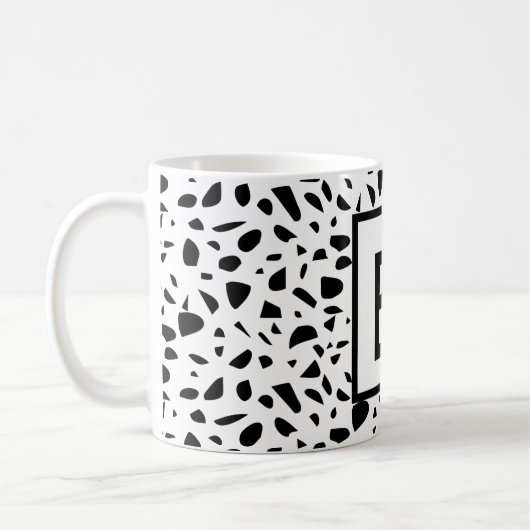 Mug Terrazzo patte noir blanc monogramme initial gras (Gauche)