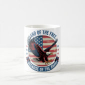 Mug Terre du Graphique d'aigle libre (Centre)