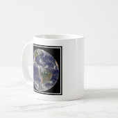 Mug Terre Pleine Avec L'Ouragan Irène Au-Dessus Des Ba (Devant gauche)
