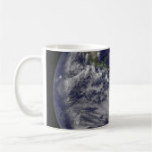 Mug Terre Pleine Avec L'Ouragan Irène Sur La Côte Est. (Gauche)