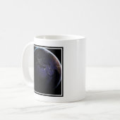 Mug Terre Pleine Montrant Les Lumières De La Ville D'E (Devant gauche)