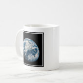 Mug Terre Tirée De L'Aollo 8 Spacecraft. (Devant gauche)