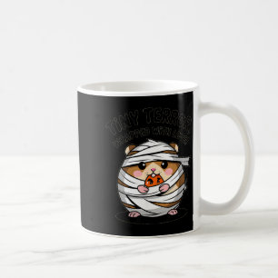 Mug Terreur de hamster minuscule emmaillotée avec beau