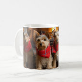 Mug Terrier australien près du feu Noël (Devant gauche)