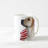 Mug Tête jaune de labrador retriever et drapeau (Devant droit)