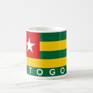 Mug texte de nom de symbole de drapeau de pays du Togo