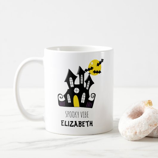 Mug Texte personnalisé Halloween Château Éffrayant (Avec donut)