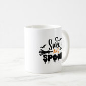 Mug Texte Typographique Éffrayant Et Doux D'Halloween (Devant droit)