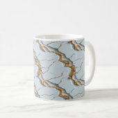 Mug Texture de marbre blanc avec veines d'or fissurées (Devant droit)