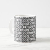 Mug Texture dentelle blanche isolée sur arrière - plan (Devant gauche)