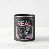 Mug The Real Stray (Centre)