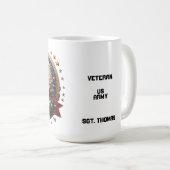 Mug The United States Military Bold Eagle "Retired" (Devant droit)