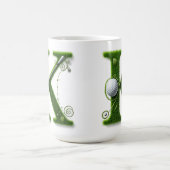 Mug Thème de lettre d'herbe de golf avec balles et clu (Centre)
